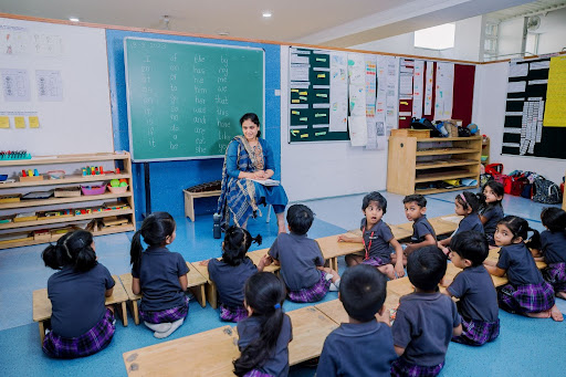 Ekya Early Years kids interaction with teacher