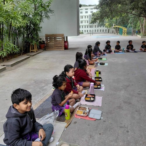 Eat Outdoors day (1) Eat Outdoors day (1)